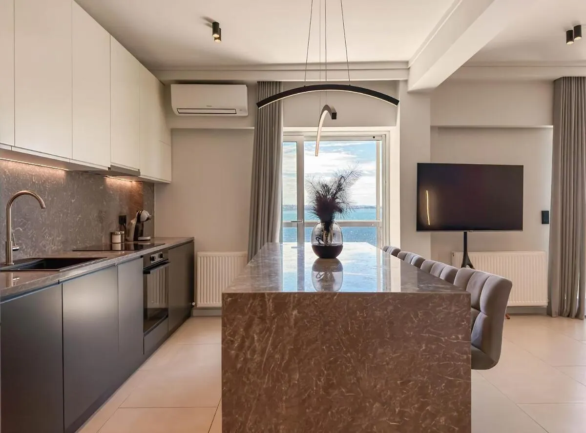 Luxury Sea View Retreat Apartment Thessaloniki