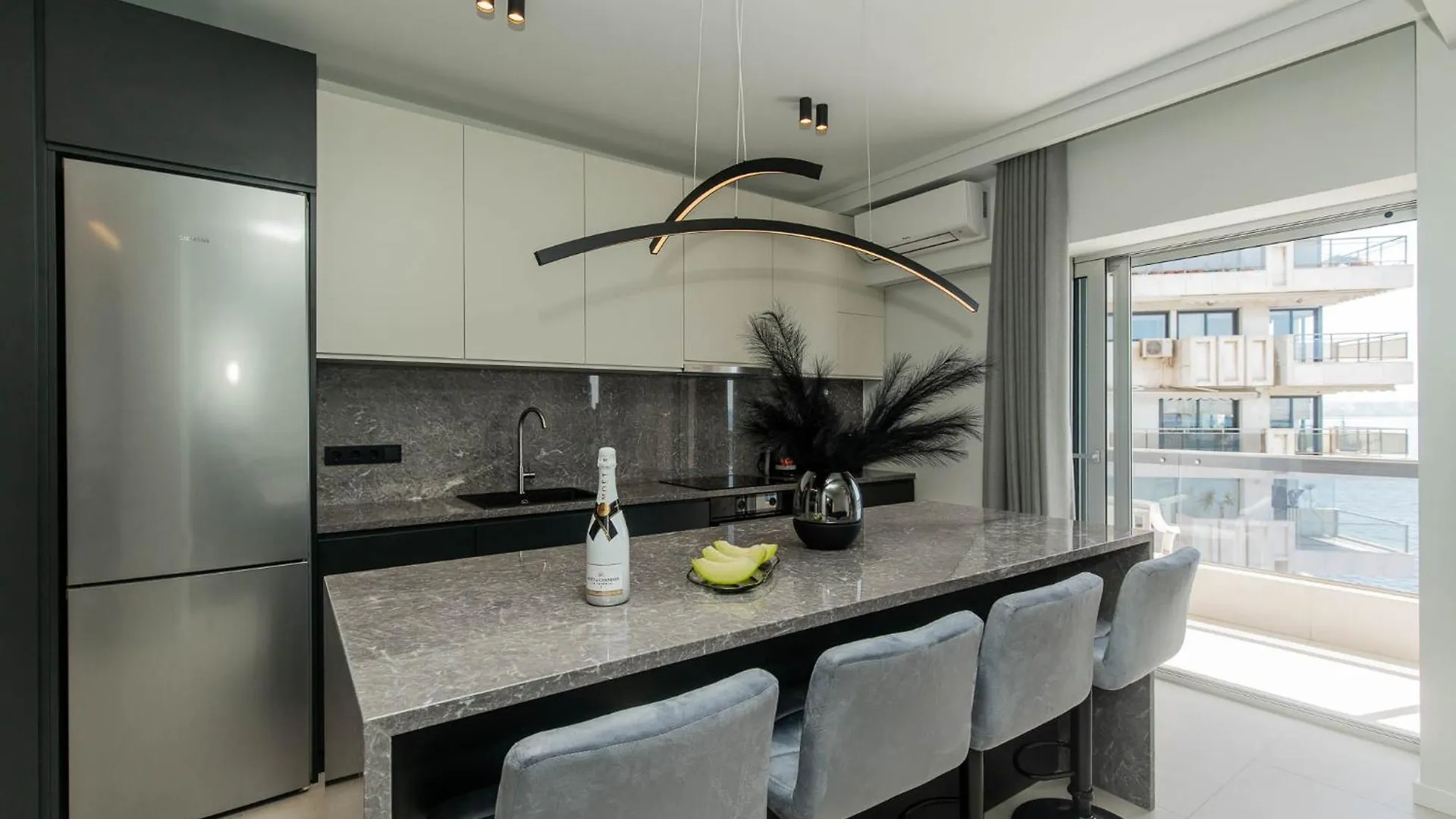 Luxury Sea View Retreat Apartment Thessaloniki